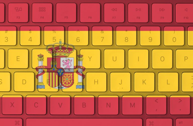 Universidad de Valencia abre 100 cursos gratis online en 2023