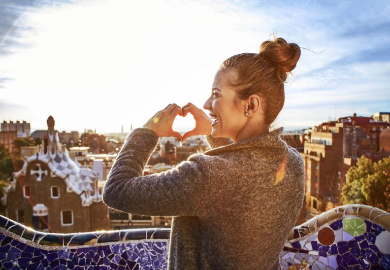 España: Becas Fundación Carolina con salario para latinos