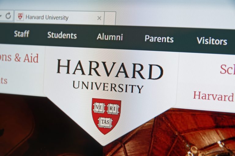 Harvard ofrece 150 cursos online gratis