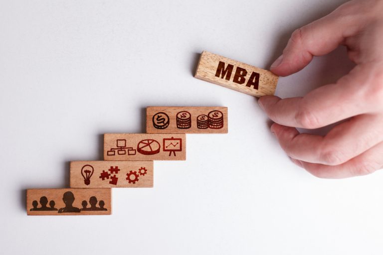Formato Educativo ofrece 100 becas para MBA