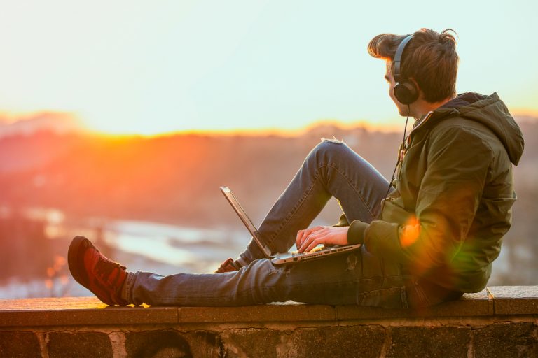 Curso gratis: Crea un sitio web del que puedas vivir