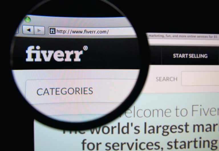 Cómo ganar dinero con Fiverr: 10 mejores opciones